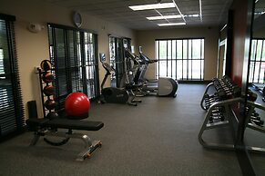 Hampton Inn & Suites Detroit / Airport - Romulus