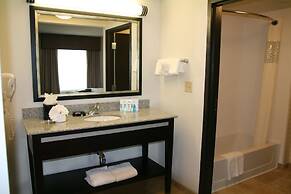 Hampton Inn & Suites Detroit / Airport - Romulus