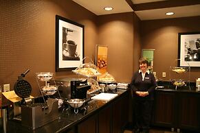 Hampton Inn & Suites Detroit / Airport - Romulus