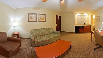 Holiday Inn Express & Suites Covington by IHG