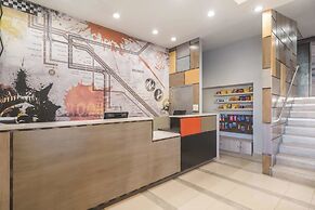 La Quinta Inn & Suites by Wyndham Brooklyn Downtown