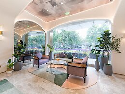 Mercure Xian Dayan Pagoda