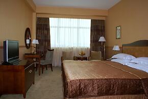 Ramada Plaza by Wyndham Gence