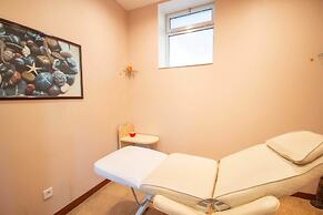 Ramada Plaza by Wyndham Gence