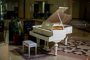 Ramada Plaza by Wyndham Gence