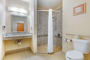 Comfort Inn & Suites Chesapeake - Portsmouth