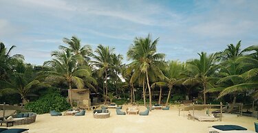 BE Destination Tulum