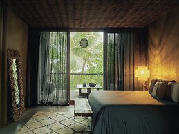 BE Destination Tulum