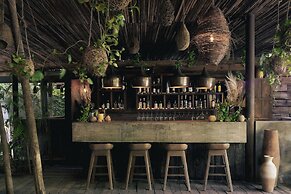 BE Destination Tulum