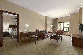 Hawthorn Suites By Wyndham Abuja