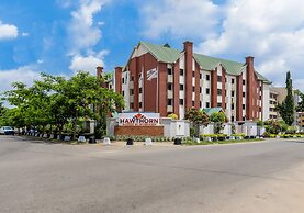 Hawthorn Suites By Wyndham Abuja