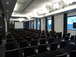 Brooklands Hotel