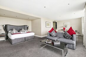 Brooklands Hotel