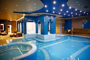 Golden Ball Club Hotel & Fitness