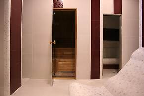 Golden Ball Club Hotel & Fitness