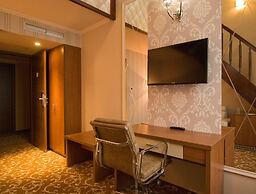 Golden Ball Club Hotel & Fitness