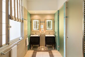 Majestic Hotel - SPA Champs Elysées