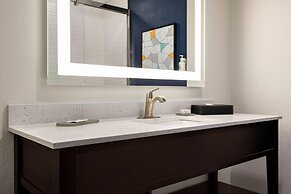La Quinta Inn & Suites by Wyndham Montgomery