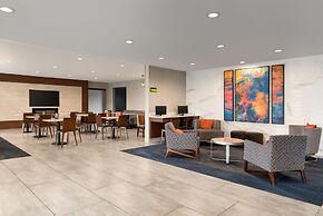 La Quinta Inn & Suites by Wyndham Montgomery