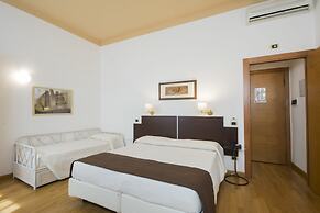 Piazza Paradiso Accomodation