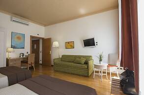 Piazza Paradiso Accomodation