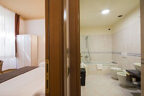 Piazza Paradiso Accomodation