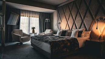 Hotel & Medi-SPA Bialy Kamien