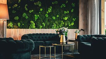 Hotel & Medi-SPA Bialy Kamien