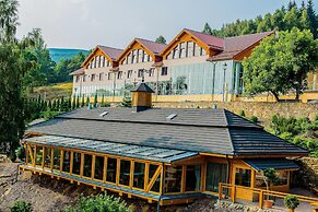Hotel & Medi-SPA Bialy Kamien