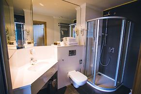 Hotel & Medi-SPA Bialy Kamien