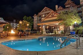 Bearskin Lodge on the River