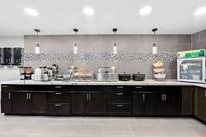 Clarion Inn & Suites near the Leconte Center Pigeon Forge