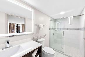 Clarion Inn & Suites near the Leconte Center Pigeon Forge