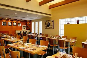 Red Fox by Lemon Tree Hotels, Jaipur