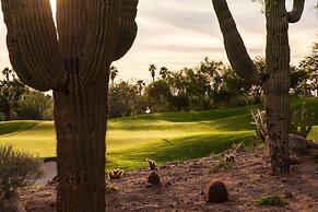 The Canyon Suites at The Phoenician, Luxury Collection