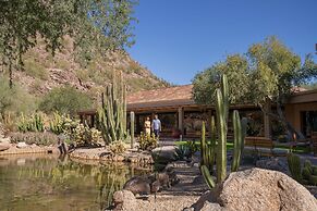 The Canyon Suites at The Phoenician, Luxury Collection