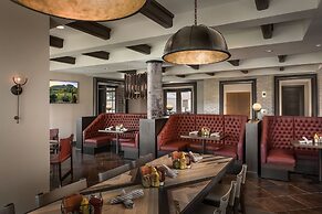 The Canyon Suites at The Phoenician, Luxury Collection