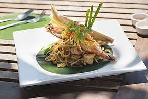 Haadtien Beach Resort