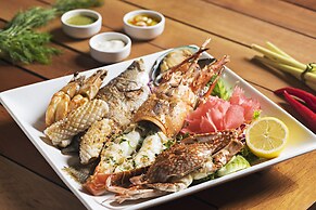 Haadtien Beach Resort