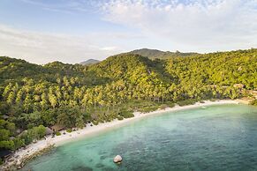 Haadtien Beach Resort