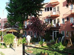 Hotel Truva - Boutique Class