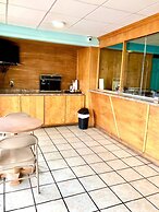 Budget Inn of Claypool Hill