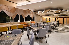 PARKROYAL Suites Bangkok