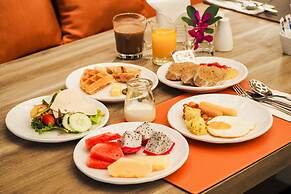 PARKROYAL Suites Bangkok