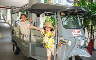 PARKROYAL Suites Bangkok