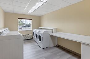 Candlewood Suites Indianapolis East by IHG