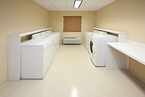 Candlewood Suites Indianapolis East by IHG