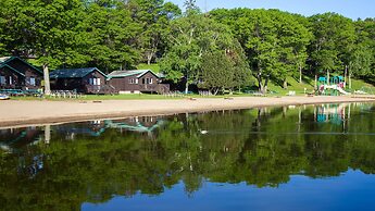 Cragun's Resort & Hotel