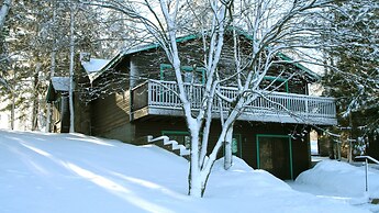 Cragun's Resort & Hotel
