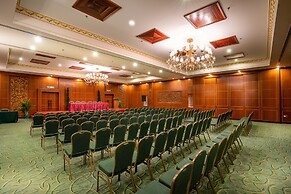 Century Pines Resort